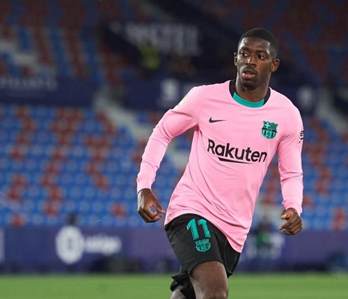 胜同曦更衣室！邱彪克里斯通道迎接全队