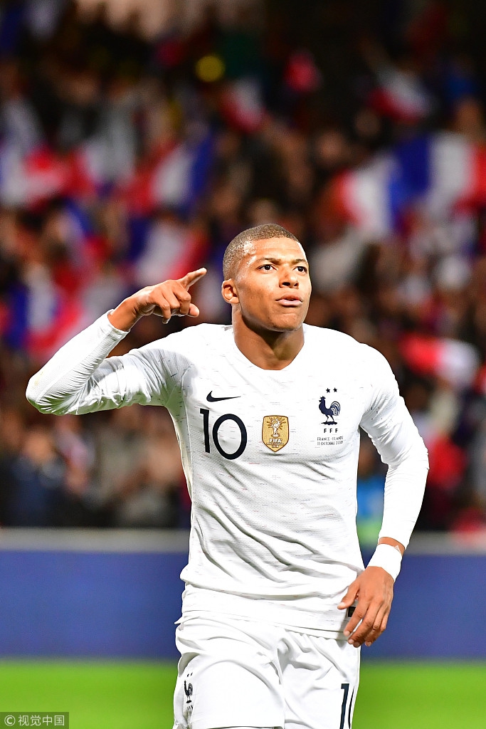 德天空：未来几天是于帕续约的关键，拜仁对此充满关注