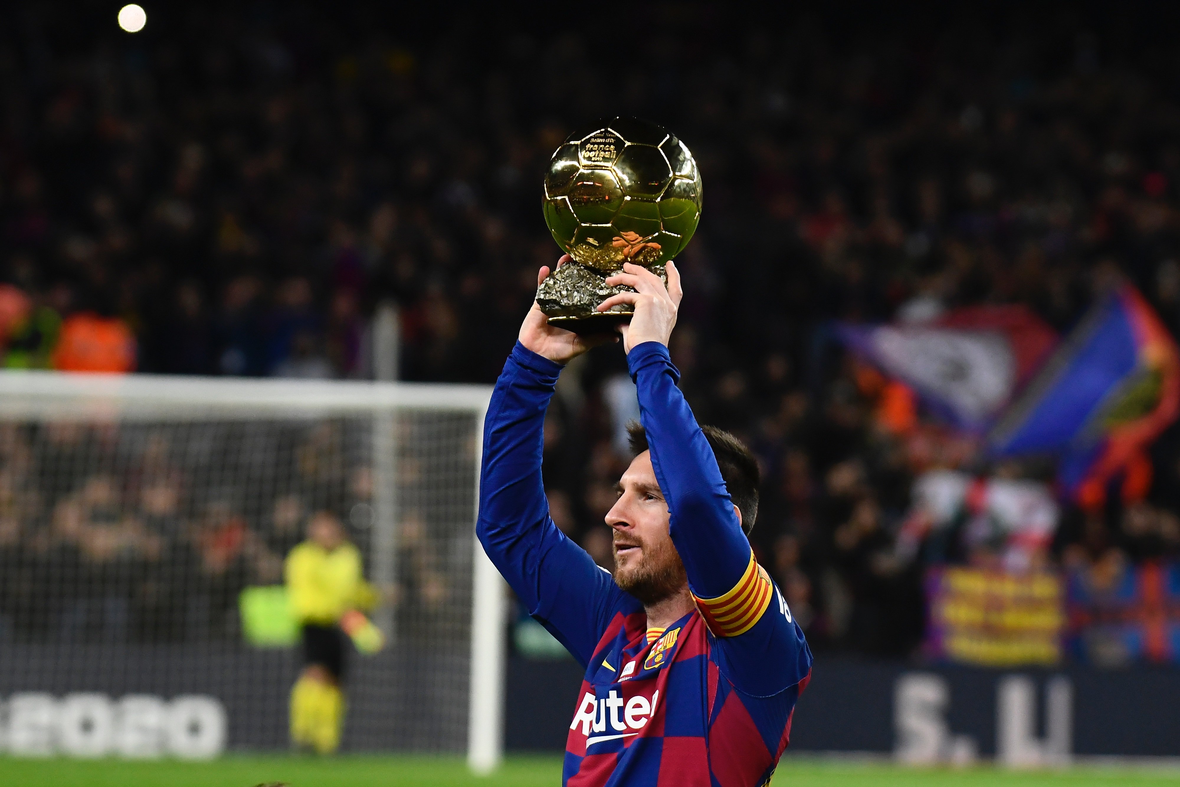 英媒：热刺近几周加强了对莱斯特城16岁新星蒙加的追求