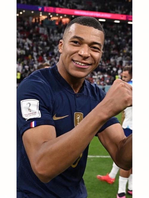 海贼王动画电影《FILM RED》新海报 确定推IMAX版